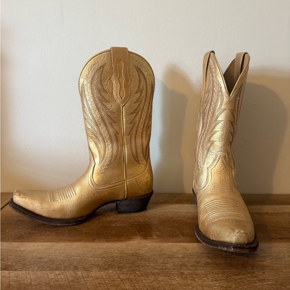 Ariat Cowgirl Boots - Picture 2 of 6